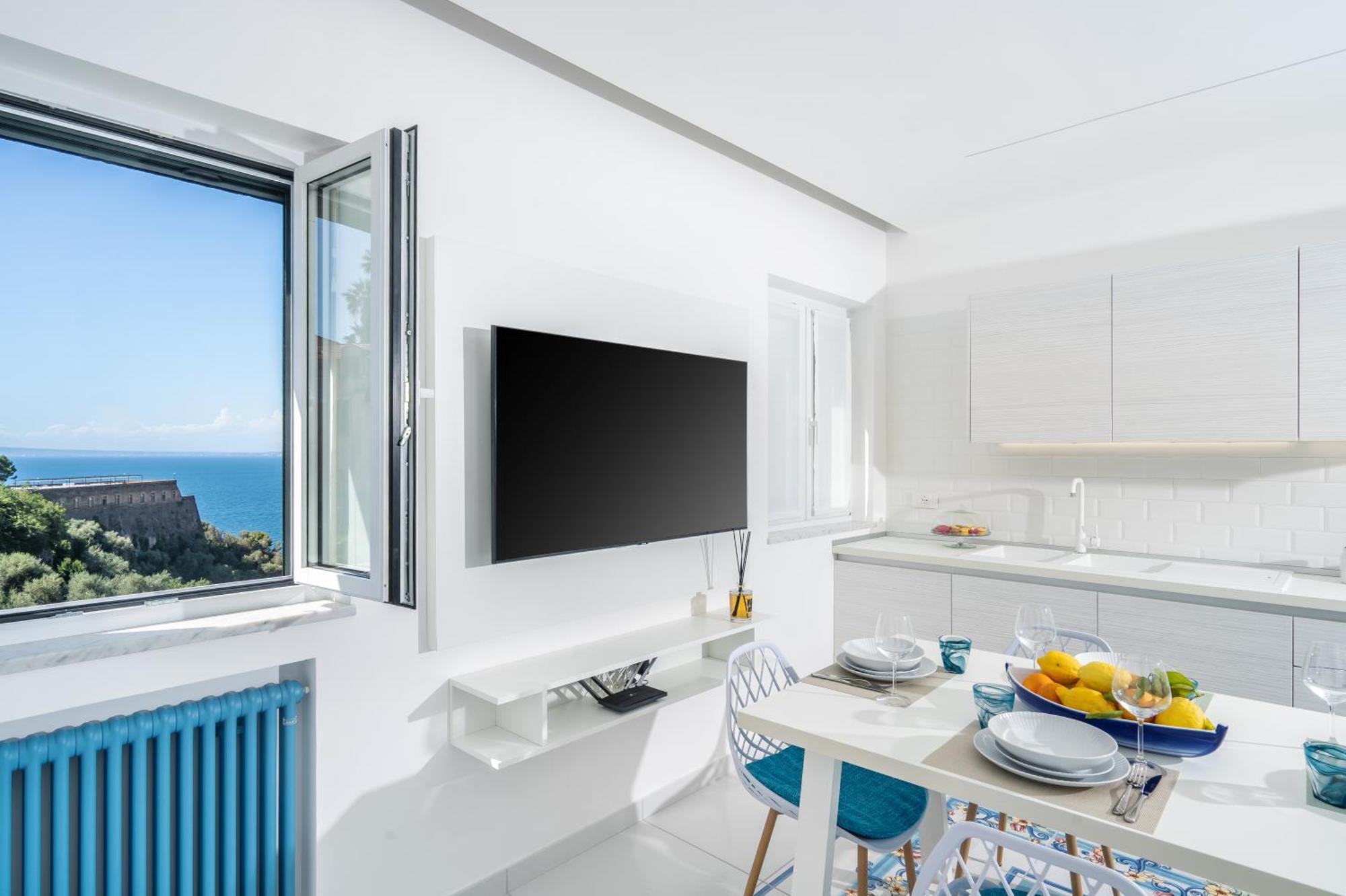 Sea View Deluxe Apartments Vico Equense Exteriör bild
